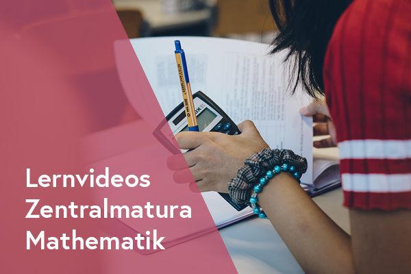 Lernvideos Zentralmatura Mathematik - Schülerin mit Taschenrechner, Stift, Lernunterlagen